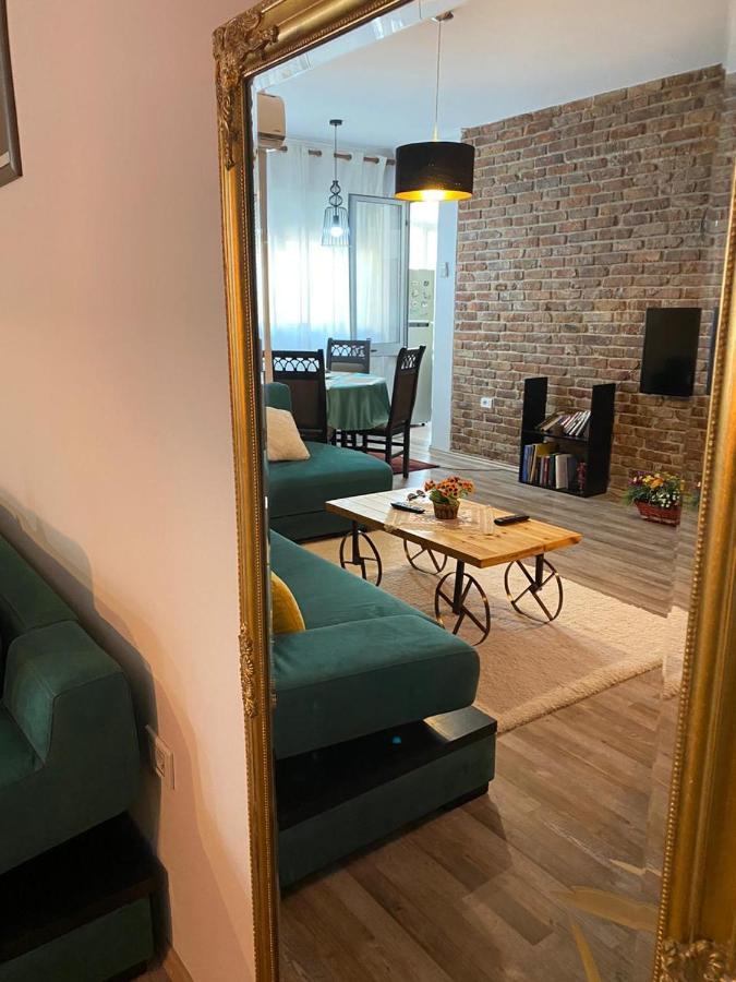 Ultra Apartments 'New Baazar' Тирана Екстер'єр фото