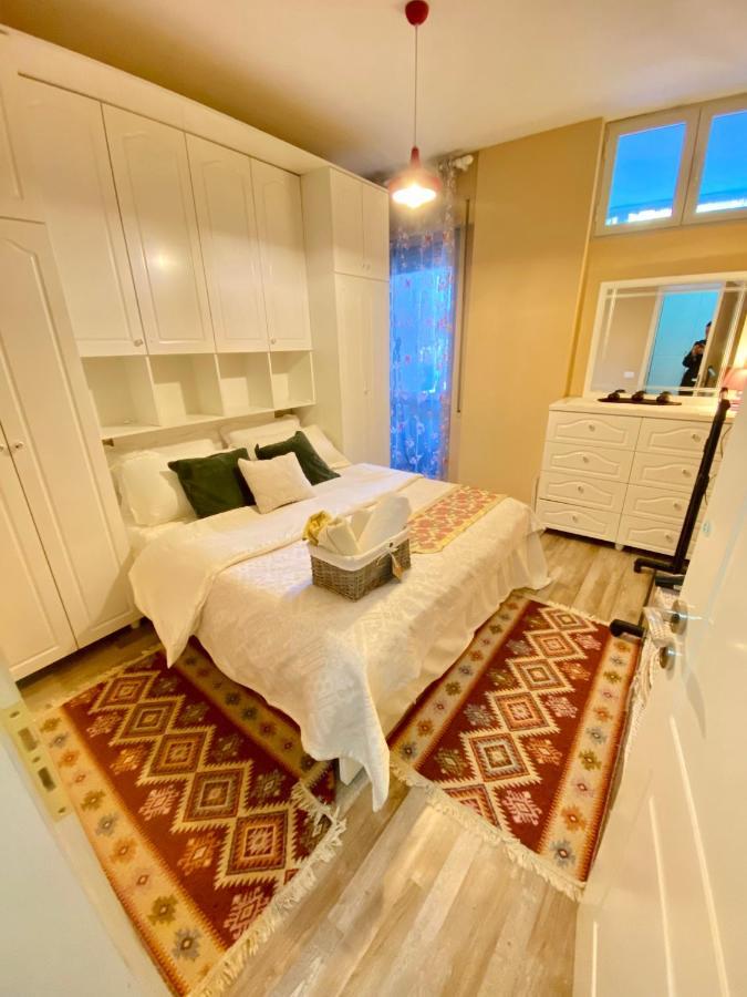 Ultra Apartments 'New Baazar' Тирана Екстер'єр фото